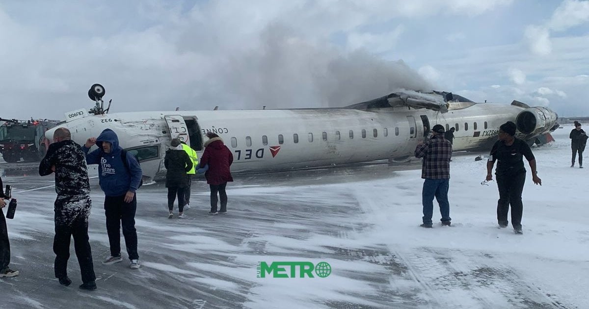 Avión de Delta Airlines se estrella en aeropuerto de Toronto Metro