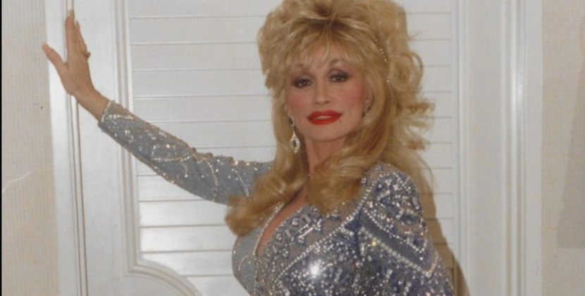 Dolly Parton revela que duerme maquillada todas las noches desde los años 80 – Metro Puerto Rico