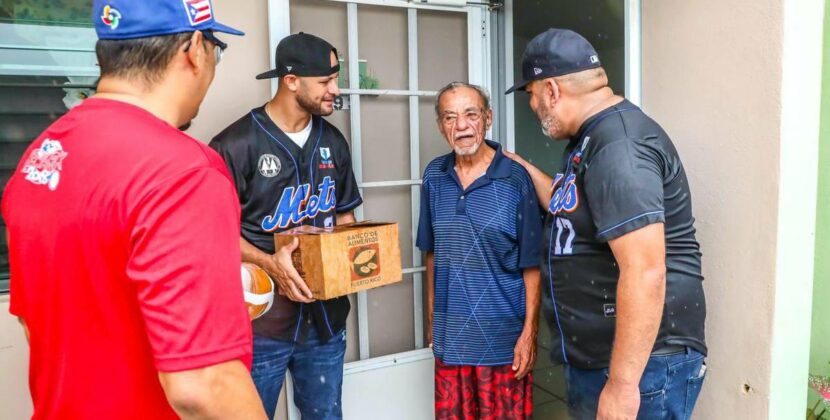 Jugadores de los Mets entregan bolsas de compras a comunidad en Guaynabo – Metro Puerto Rico