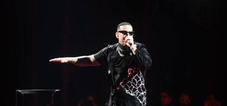 Daddy Yankee convierte el Choliseo en discoteca gigante en su despedida – Metro Puerto Rico