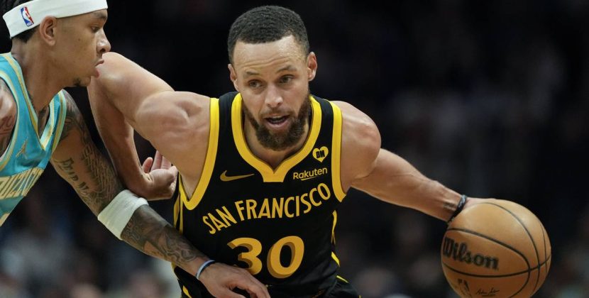 Curry regresa a casa, anota 23 puntos y guía a Warriors a triunfo 115-97 ante Hornets