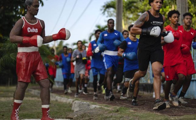Boxeadores cubanos buscan mantener su lugar en el podio olímpico