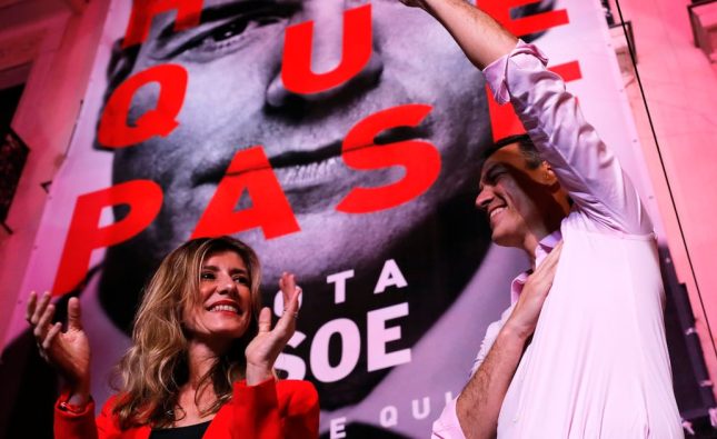 Periodistas apoyan al presidente español y su esposa y critican a prensa de derecha