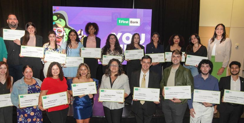 FirstBank otorga 26 becas a estudiantes puertorriqueños