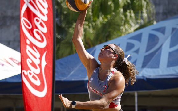Las Taínas defienden su título del voleibol de playa