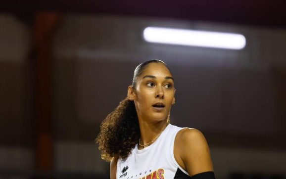 Elissa Alcántara es la “Novata del Año” de la Federación Puertorriqueña de Voleibol