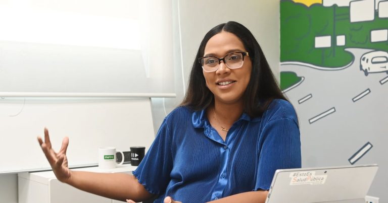 Estudio doctoral comprueba una década de deficiencias en intentos para reclutar y retener médicos