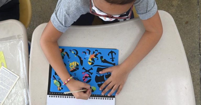 Aumenta la ansiedad entre psicólogos escolares por falta de información y sobrecarga laboral