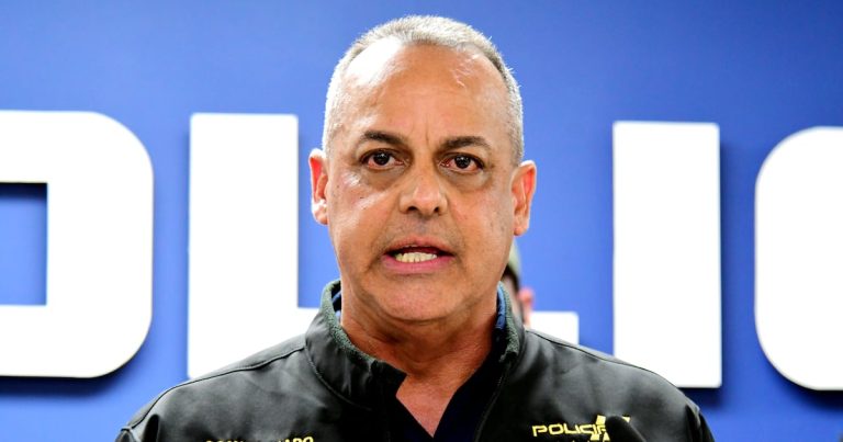 Dan de alta al comisionado de la Policía