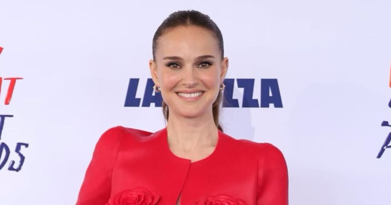 Natalie Portman dice que la maternidad puede ser un “obstáculo laboral”