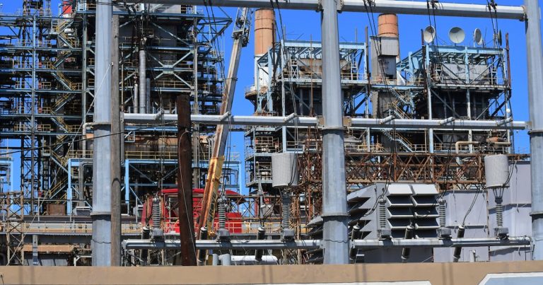 Comienzan los relevos de carga: Sobre 90 mil están sin luz