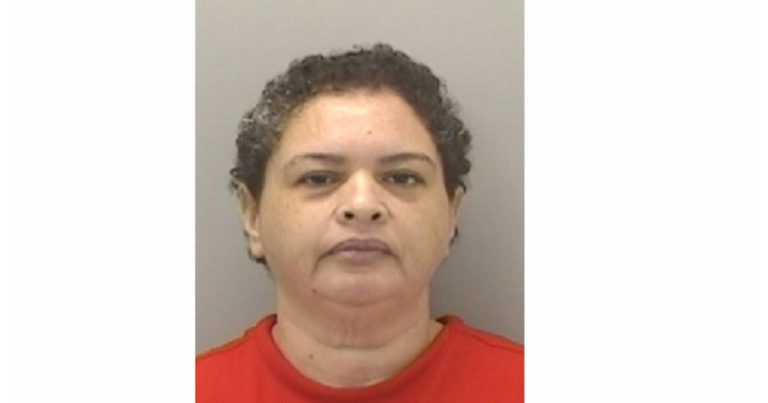 Acusan a mujer por agredir a su vecina de 69 años en condominio de Hato Rey