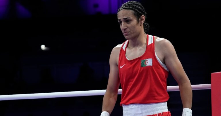 Imane Khelif rompe en llanto tras avanzar a semifinales de París 2024
