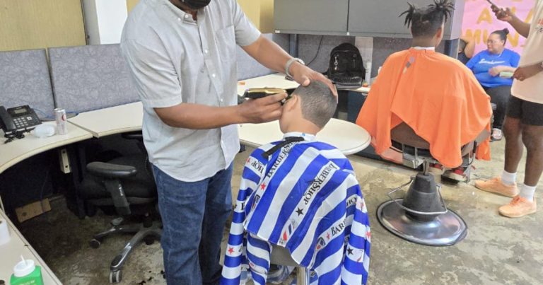 Estudiantes loiceños participan en evento “Acicala’os para la escuela”