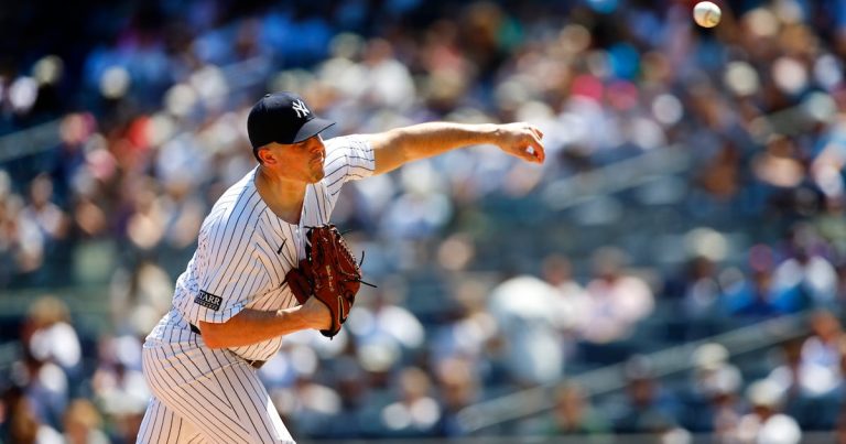 Rangers ponen fin a racha de 3 derrotas y se reparten la doble cartelera con los Yankees