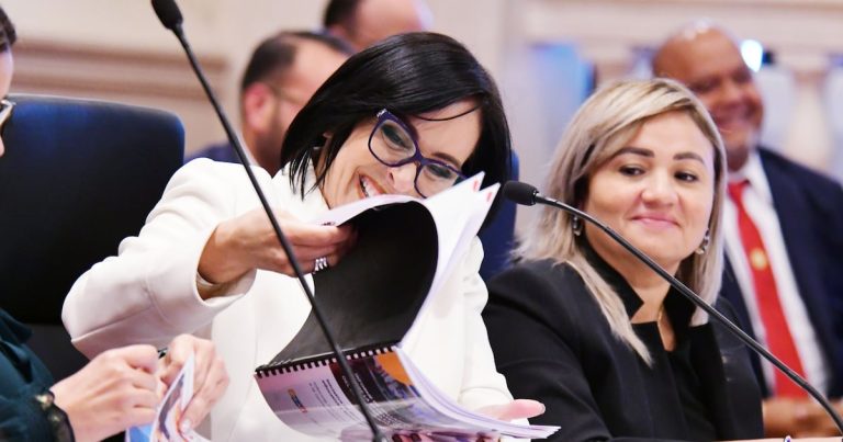 Educación espera por pronósticos de potencial ciclón tropical para determinar si se suspenden las clases