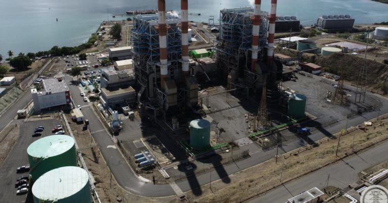 Sobre 90 mil clientes se quedan sin luz en la noche del lunes