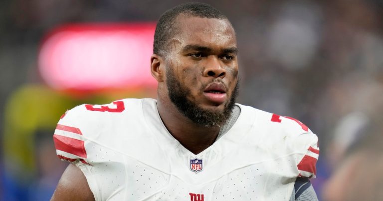 Neal regresa a los Giants y Nabers se tuerce el tobillo durante práctica