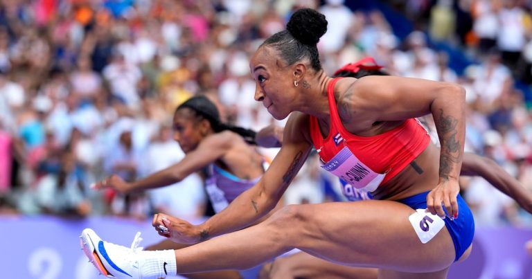 Bronce para Jasmine Camacho-Quinn en los 100 metros con valla