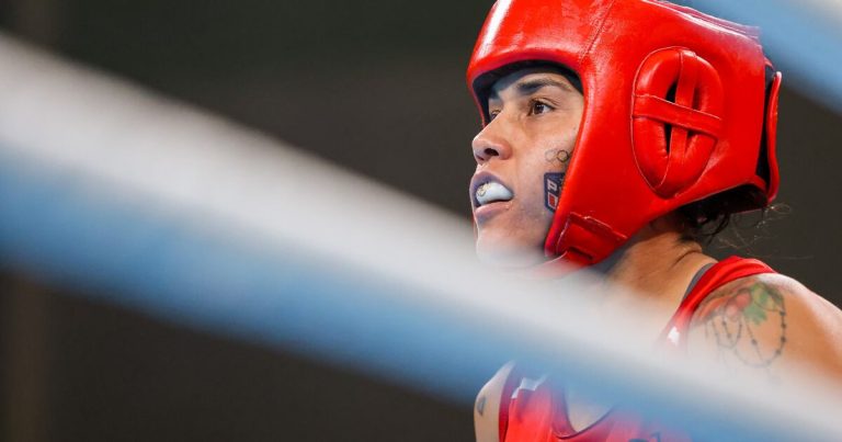 Ashleyann Lozada hace historia al ganar su primer combate en París 2024