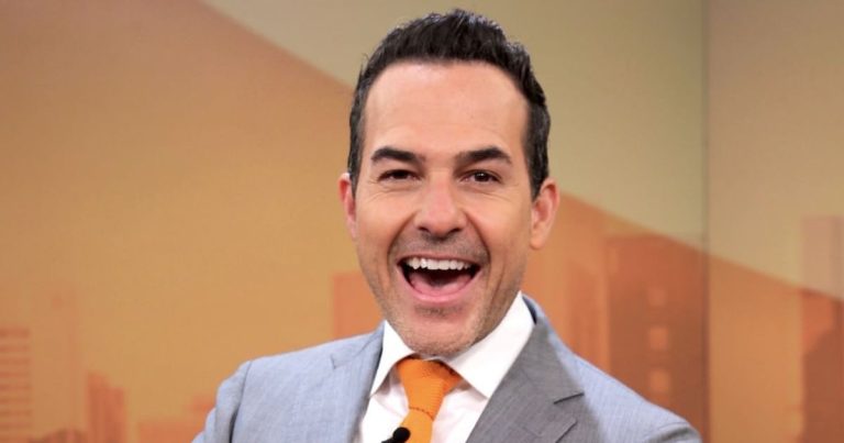 Quién es Carlos Calderón, el nuevo conductor de ‘Hoy Día’