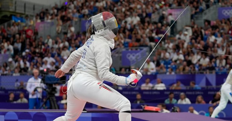 Compitiendo por dos: atletas olímpicas embarazadas superan los límites de lo posible en París