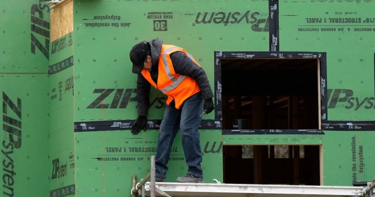 Bajan solicitudes de ayuda por desempleo en EEUU