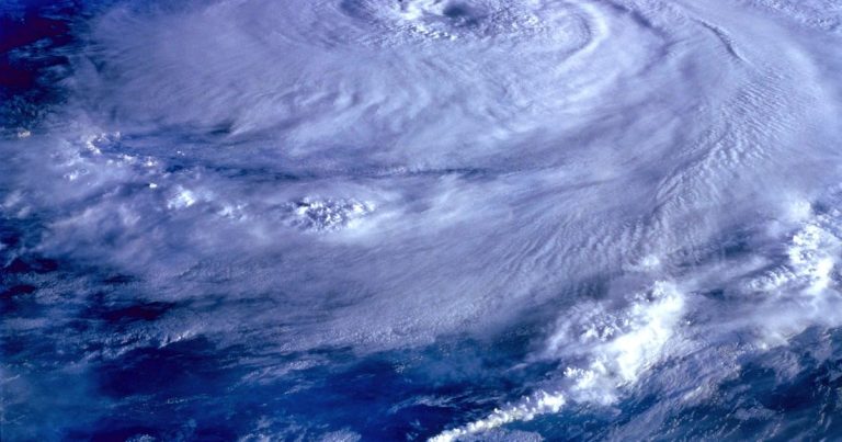 ¿Cómo prepararse para enfrentar un sistema atmosférico?