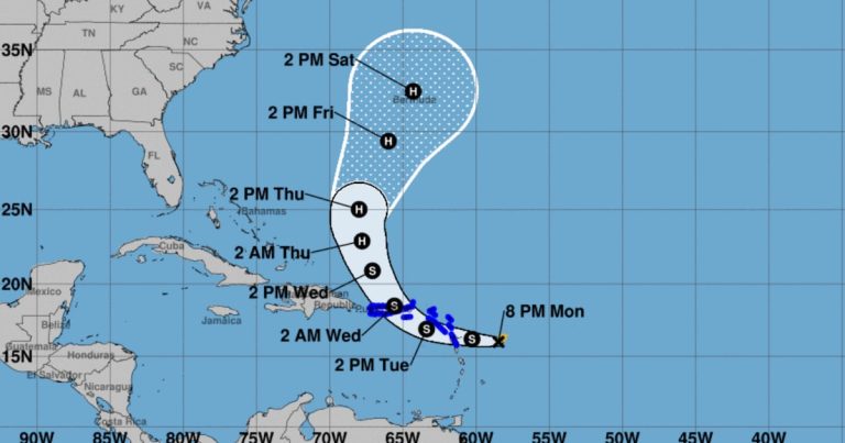 Tormenta tropical Ernesto baja su velocidad de traslación
