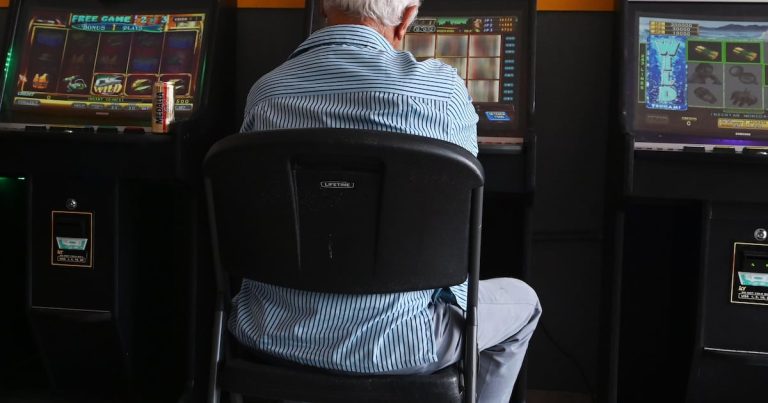 Suertudo: ganó $1.5 millones en máquina tragamonedas cuando viaja por aeropuerto de Las Vegas