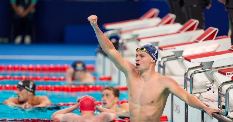 León Marchand conquista su cuarta medalla de oro en París 2024