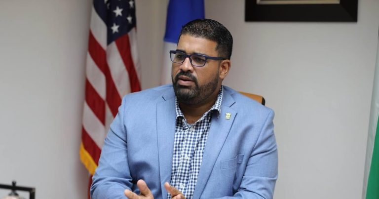 Carreteras principales de Maunabo obstruidas tras el paso de la tormenta Ernesto