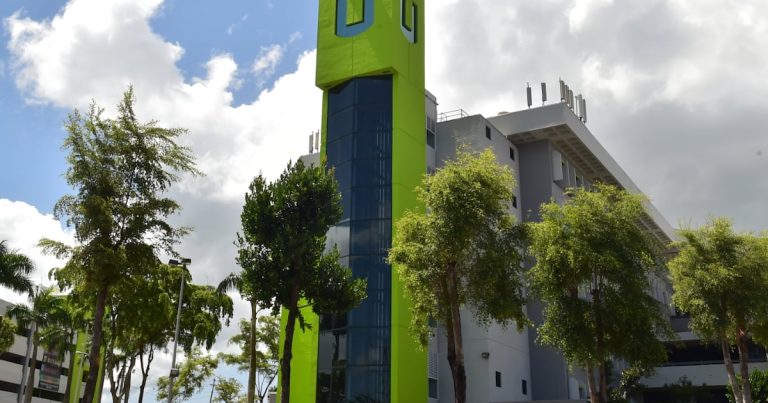 Universidad Interamericana suspende clases a partir del mediodía