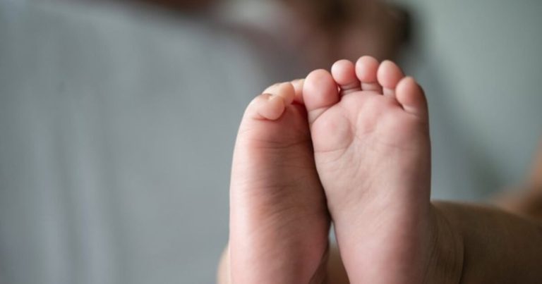 Autoridades investigan caso de menor con fractura craneal en residencial de Mayagüez