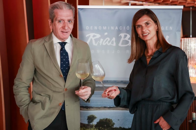 Almuerzo con la prensa.