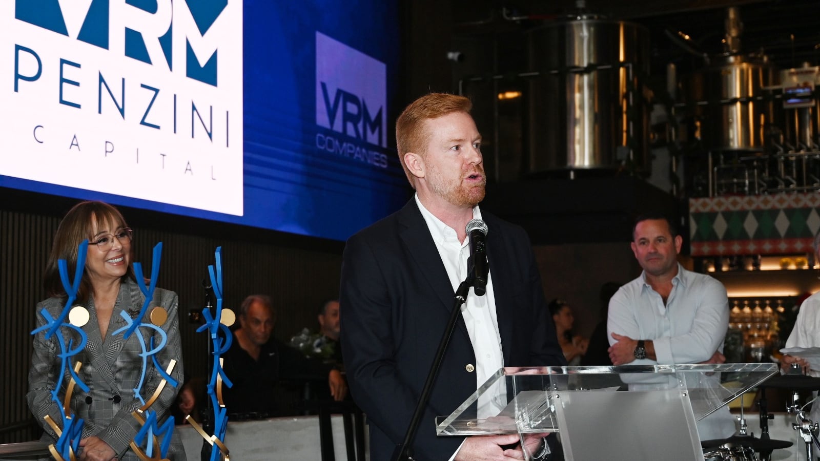 Economía y negocios