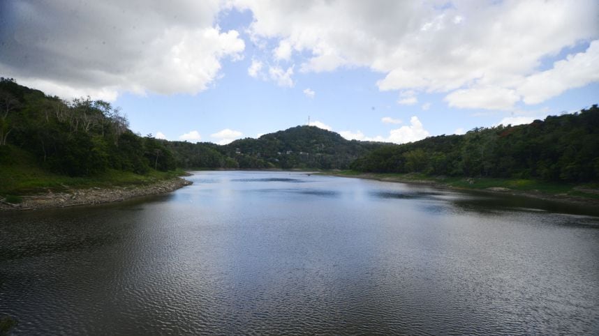 Exigen a la AAA que acelere trabajos por avería en Carraízo