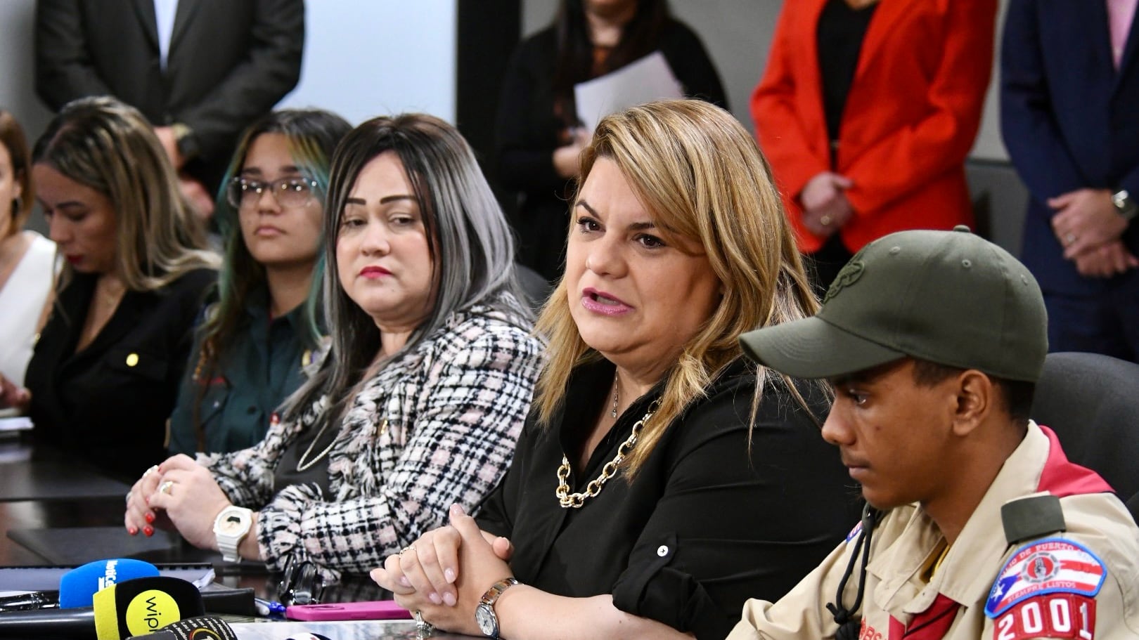 Gobernadora vuelve a defender a la secretaria de Vivienda