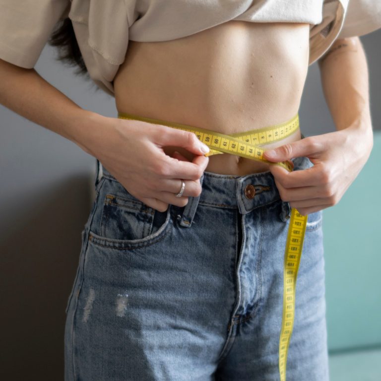 Entre filtros y expectativas: la lucha silenciosa de las adolescentes con su imagen