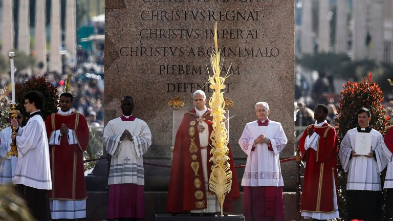 El papa en el Domingo de Ramos: “¡Depongan las armas, recuerden que son hermanos!”