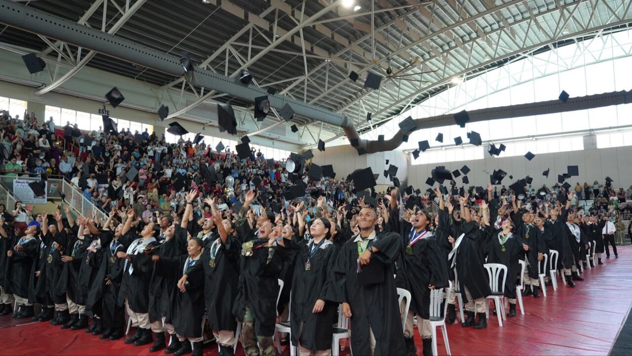 Academia Youth ChalleNGe de Puerto Rico gradúa a 208 cadetes.