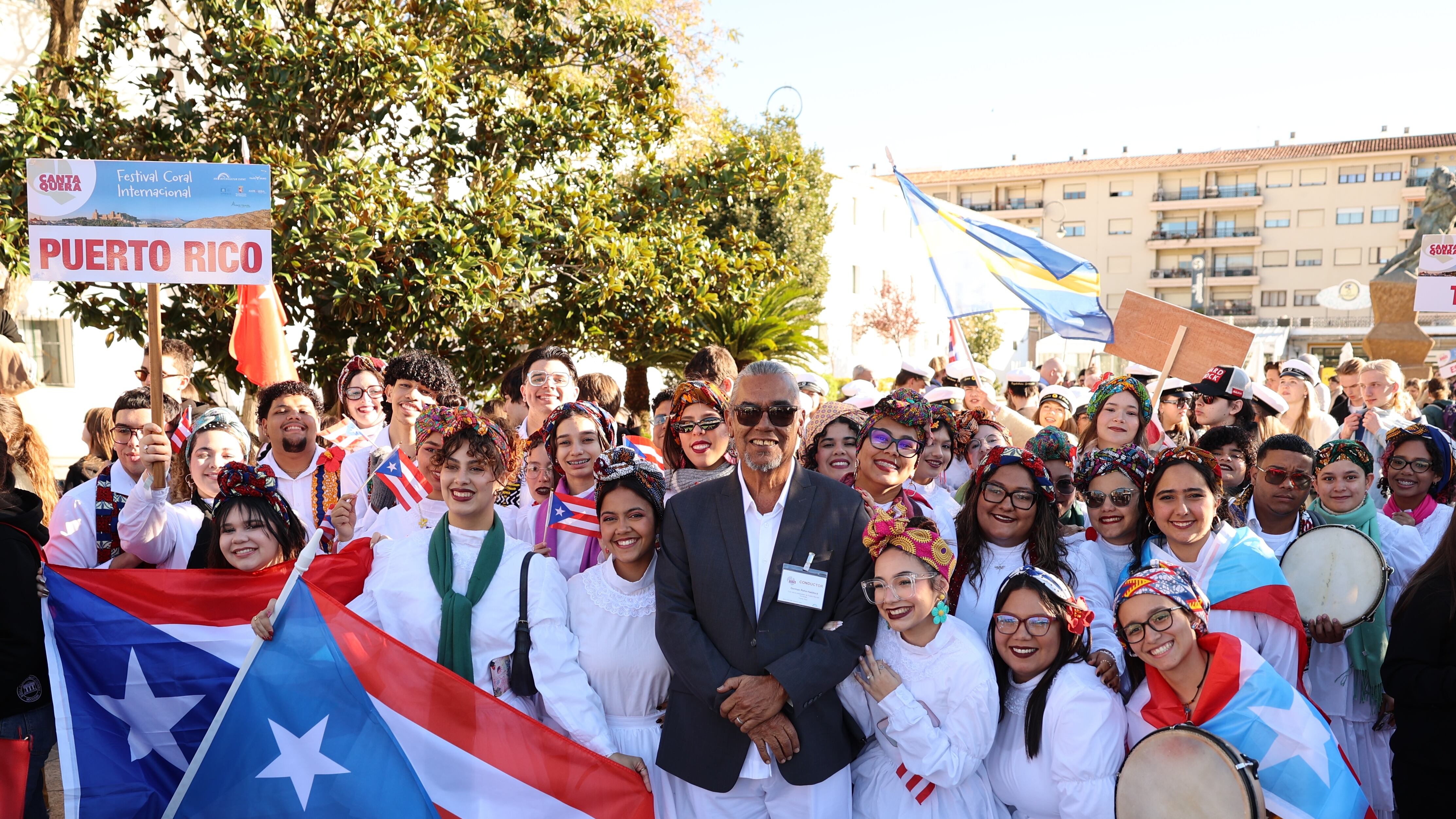 Coro de la UPR en Humacao en el festival coral internacional en España.