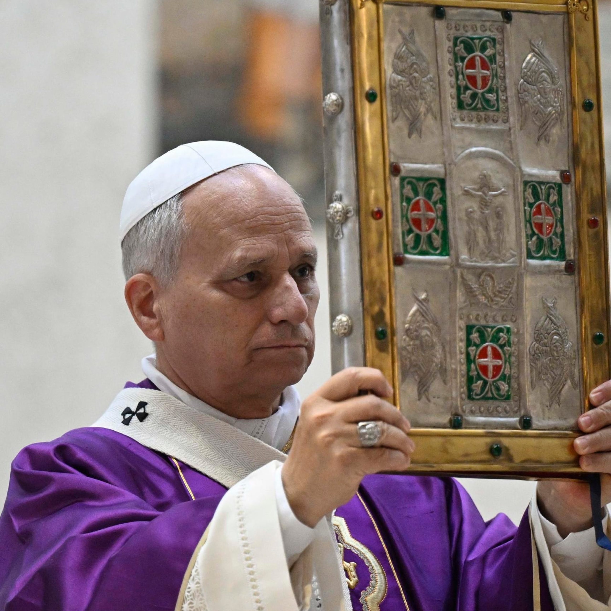 El papa pide el cese de las hostilidades en Oriente Medio tras los últimos bombardeos