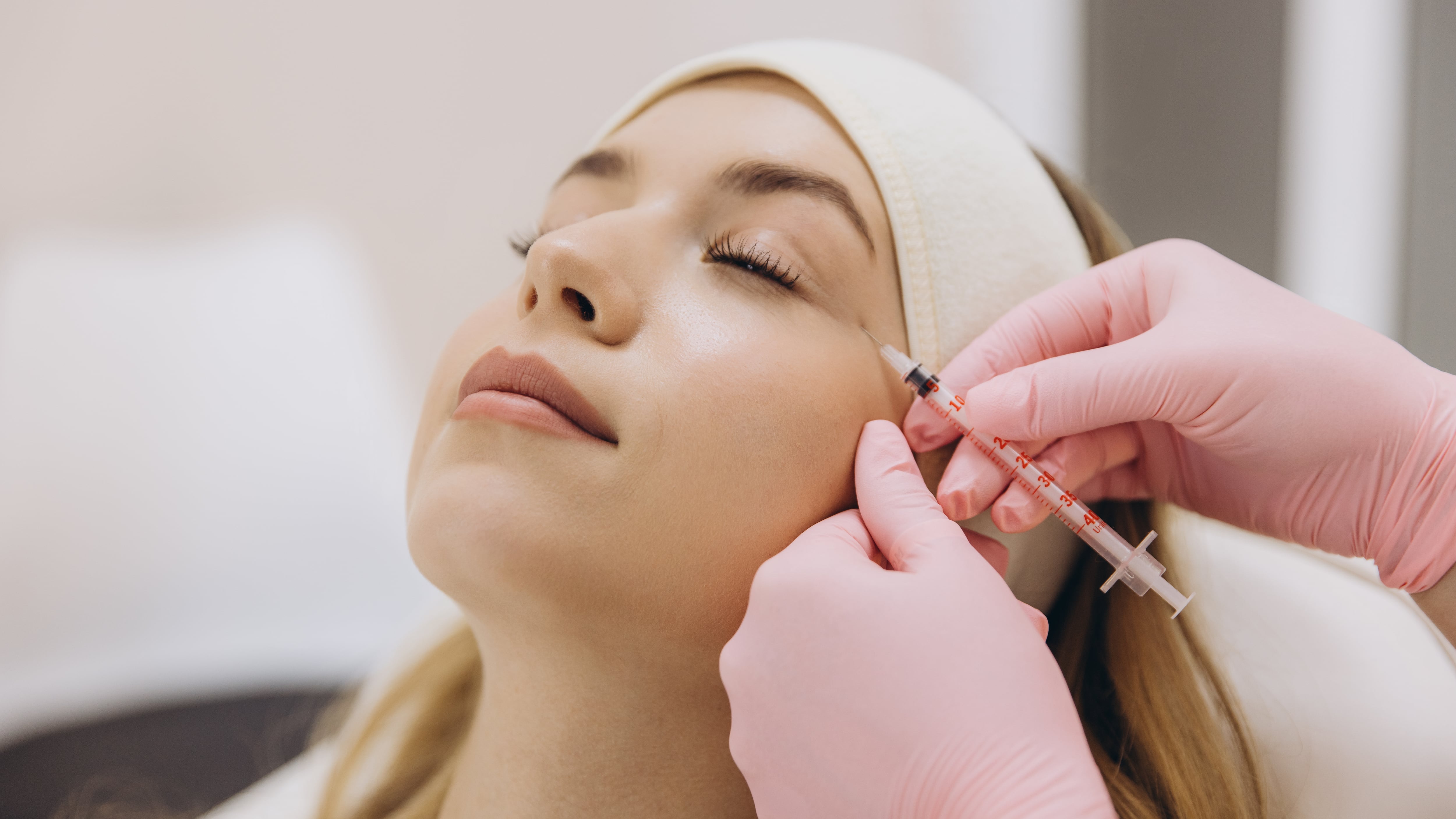 Grasa de cadáver para procedimientos estéticos