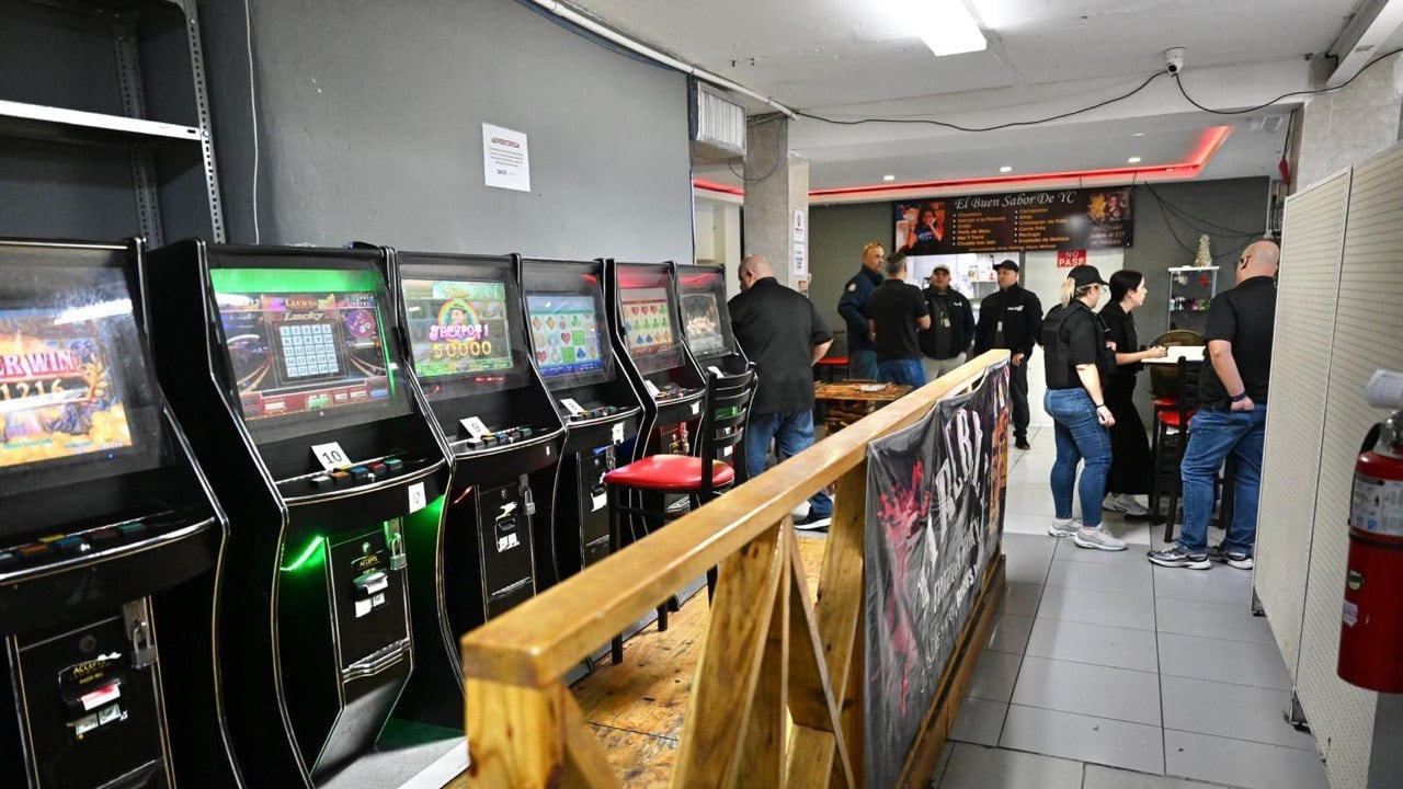Operativos en San Juan y Cataño; ocupan cerca de 30 máquinas tragamonedas ilegales