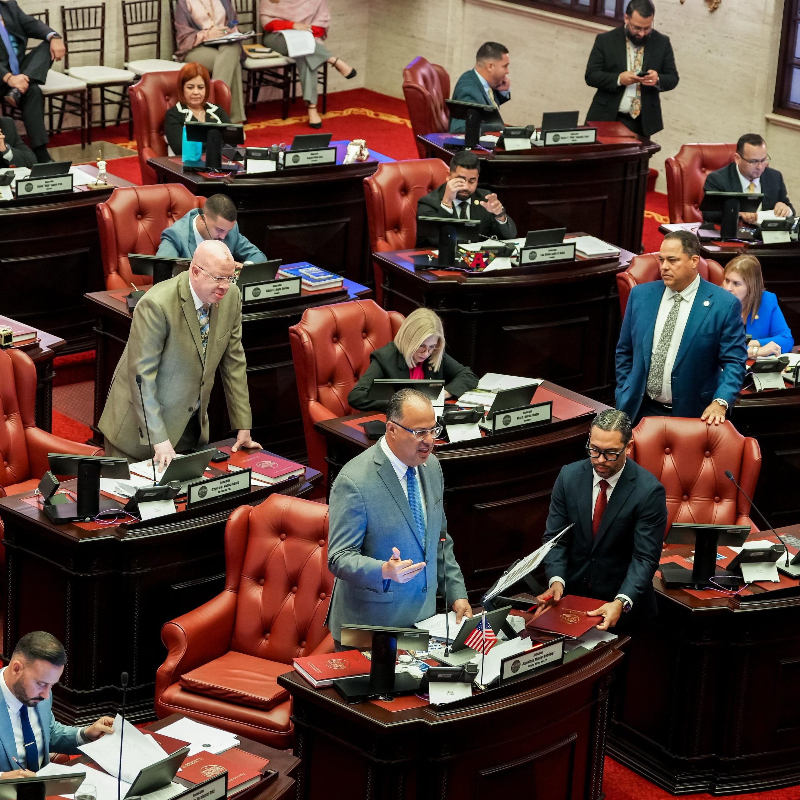 Senado aprueba medidas para reforzar la supervisión financiera