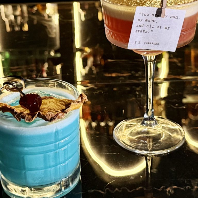 Cócteles de autor y tapas modernas marcan el estilo de 1929 Cocktail Bar en Juana Díaz