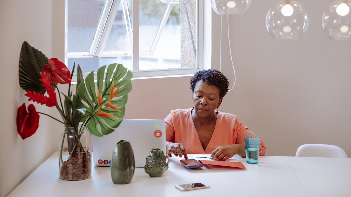 Airbnb alerta sobre aumento de fraudes en línea en Puerto Rico