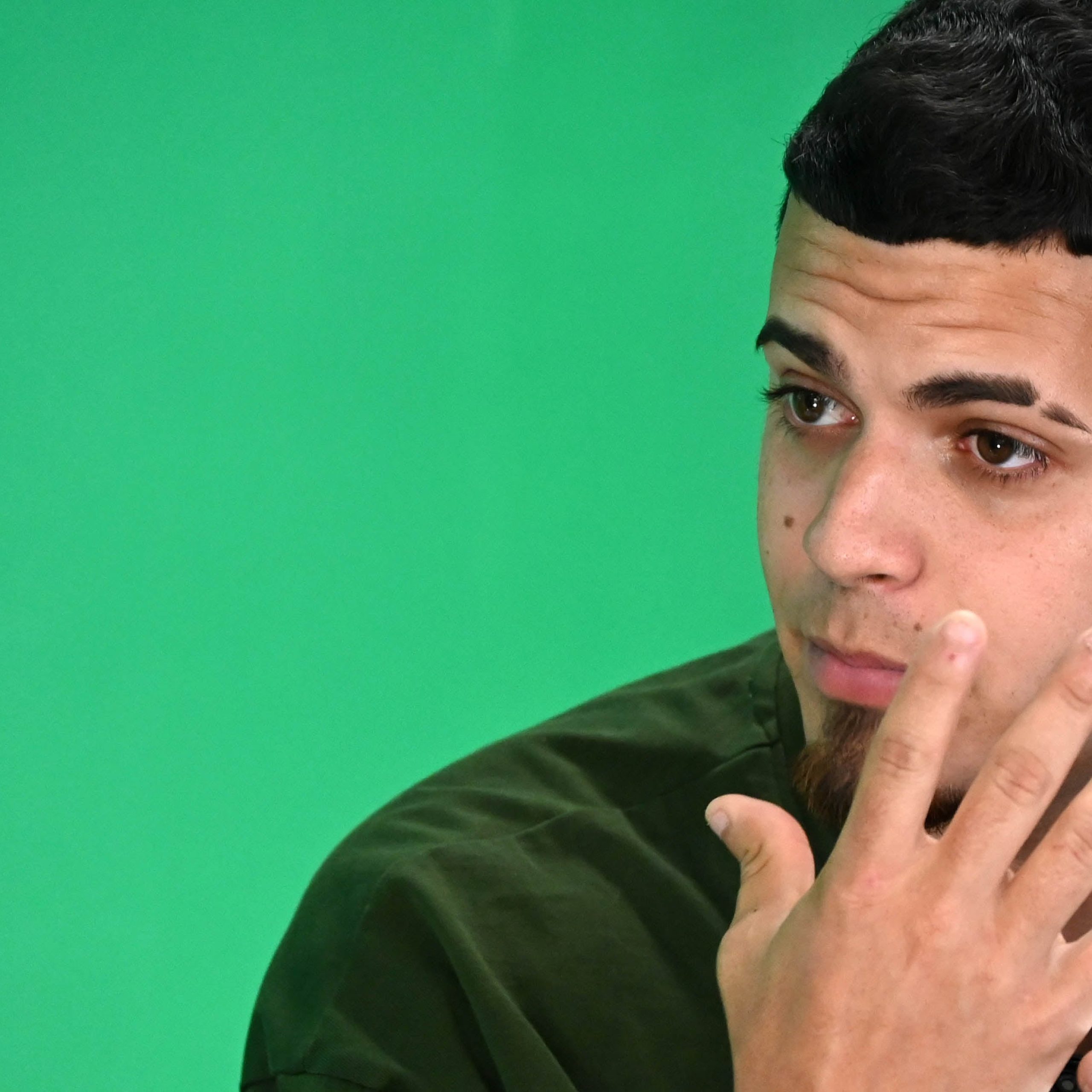 Gongo Fishing deja a comunidad sin luz tras intentar capturar culebra en un árbol