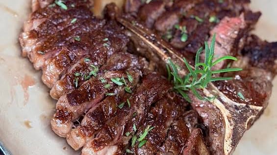 Nuevos cortes Prime elevan la experiencia culinaria en Placeres del Mirador